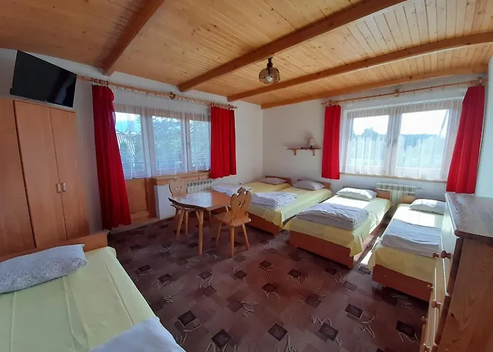 לינה וארוחת בוקר Nad Potokiem פורונין