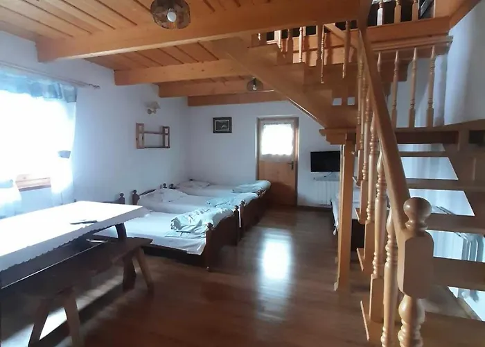 לינה וארוחת בוקר Nad Potokiem 3*